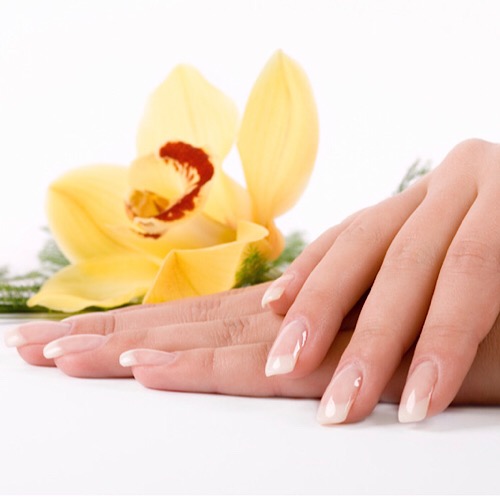 TINA NAILS & SPA - manicure
